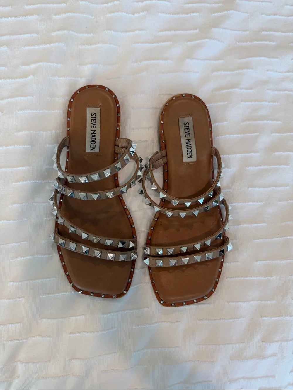 Steve Madden Tan Slide Sandals with Silver Pyramid Studs
